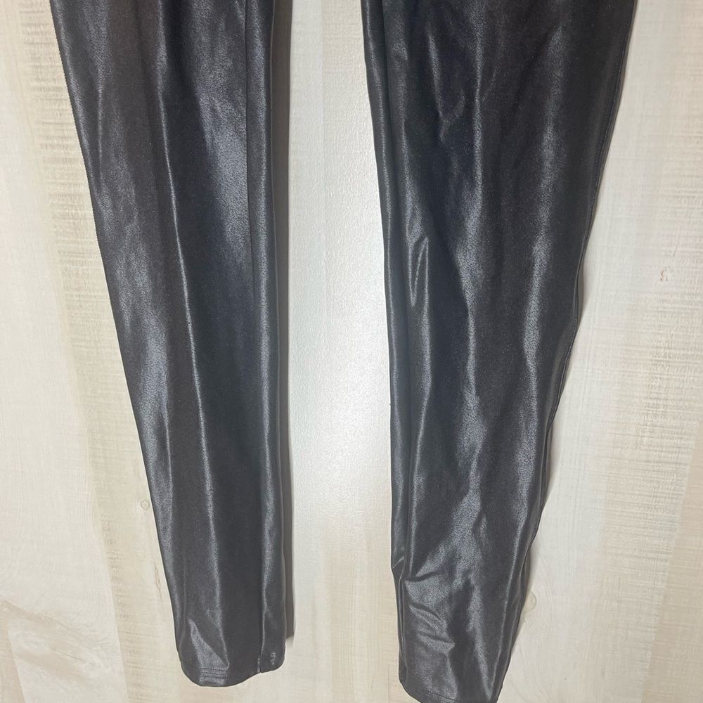 Spanx faux black leather leggings, size medium‎ - Picture 4 of 16